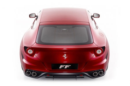 A vast array of personalisation options and accessories has been developed for the Ferrari FF. These include six model-specific exterior colours and sumptuous interior trim incorporating specially selected and treated aniline leather.