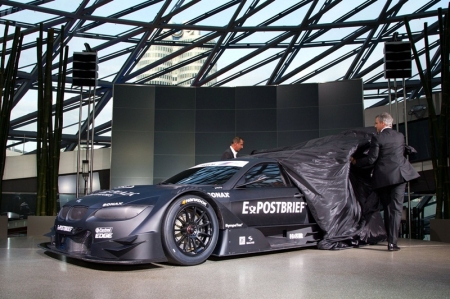 The car offers an initial impression of what the BMW M3 DTM will look like when it lines up at the start of the 2012 season. However, the vehicle was not the only star of the evening at BMW Welt: BMW Motorsport also presented the first two drivers to be confirmed as wearing the company colours in the DTM as of next season - Andy Priaulx (GB) and Augusto Farfus (BR). 