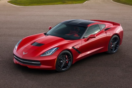 The new car boasts 450 bhp from an all new LT1 GM V8, making it the most powerful ‘base model’ corvette of all time. It also has 65Nm more low-end torque than the outgoing model. The exhausts are also less restrictive than the previous  Corvette; the four exhausts each measuring 2.75 inches, compared to 2.6 inches on its predecessor. This results in improved air flow of up to 13%. All this adds up to a century sprint time of less than 4 seconds. 
