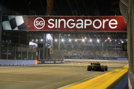 In a joint statement released on 27 January, Formula One, along with Singapore GP (SGP), and Singapore Tourism Board (STB) made the announcement that F1 will return to Singapore for another seven years starting from 2022 – with a difference.