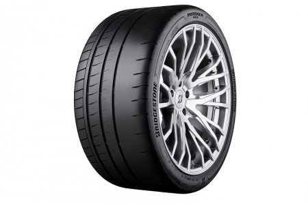 Billed by Bridgestone as a semi-slick tyre and its first-ever dedicated tyre for trackdays, it’s nonetheless homologated for road use. But as you can see from the photos, it has an extremely aggressive tread pattern which you probably wouldn’t want to get caught with in the rain.

