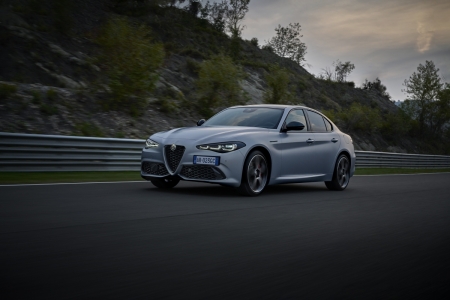 Let's remember that the Alfa Romeo Giulia was trotted out for market sales in 2016, with the Stelvio following it in 2017. It's now 2022. In the interim, both models received some light changes here and there but for the most part, they remained looking the same.

That's now changed. My biggest bugbear with both models is that they came with HID headlights. Well, now they're adaptive LED Matrix items and how they're arranged is the most noticeable change.

The headlights are set in a three-abreast fashion on either side in an homage to the SZ Zagato and the Proteo concepts of yore, as well as the present-day Tonale. I've read comments online claiming this new 