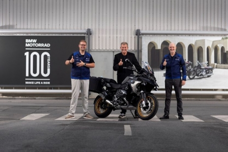 On this momentous day, the 21st of June 2023, history was made at the BMW Motorrad plant in Berlin-Spandau. The 1,000,000th GS motorcycle equipped with a boxer engine gracefully rolled off the production line, and it was the BMW R 1250 GS.

Berlin has been the birthplace of BMW motorcycles since 1969, and the GS models with boxer engines have been a cornerstone of the brand since 1980. These motorcycles possess an elemental authenticity and unrivalled all-round capabilities that have captivated countless enthusiasts over the past decades.
