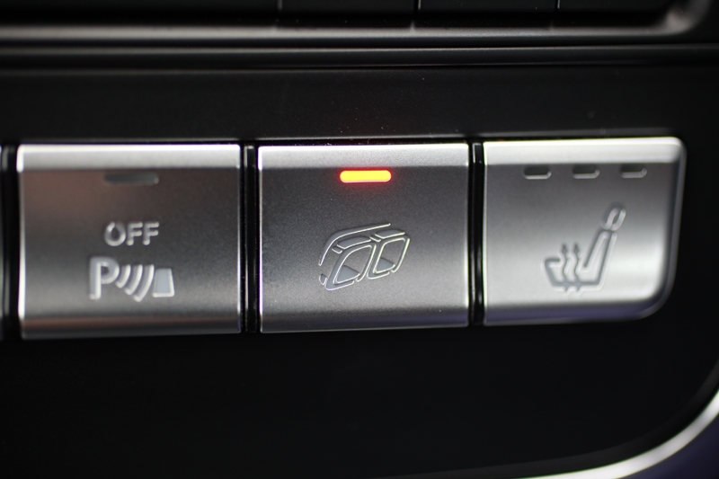 How to wake up your neighbourhood? Step 1: Press this button. Step 2: Rev engine