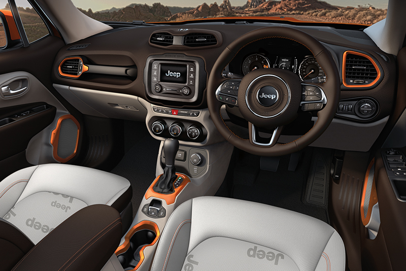 Even the interior of the Jeep has picked up an award with Ward's Auto, a leading industry publication. But why not? Just look at it, it's rugged and striking all at the same time.