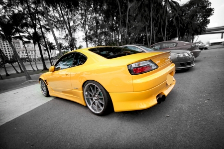 This yellow Silvia S15 was setup so nicely with what looked to me like a Vertex kit. Staggered wheels so neatly tucked under the fenders.