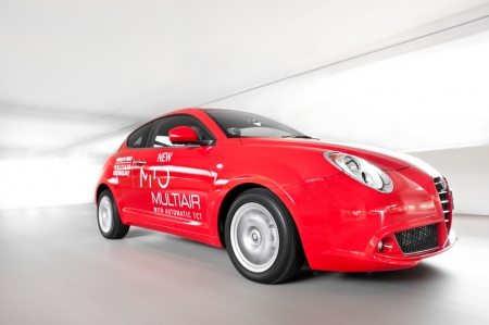On the move, the driving characteristic of the MiTo isn’t what it seems to be. You may opine initially that the ride sways more towards the soft side, but when you set its DNA system from “Neutral” to “Dynamic”, you can feel the MiTo stiffen up and provide a reasonable amount of grip that is both sharp and rather precise. Pity the factory-fitted Bridgestone Turanza ER300 tyres that don’t seem to cooperate as they tend to screech and struggle for grip when pushed hard, killing your enthusiasm when shooting in hard into a corner. When it comes to the brakes, the anchors on the MiTo — standard with ABS and EBD - are assuring and offers respectable stopping power with no feeling of brake fade which is useful at hauling all that 1,145kg to a complete halt.