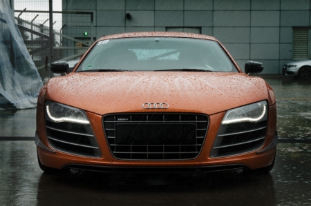 After being grouped, we were first sent off to do a hot lap on the South Track in the Samoa Orange-hot Audi R8 GT. Because of its rarity - with only 333 units to be built - we were not allowed to drive it. With the track still wet from the rain, it was interesting to see what Daryl could do with 560 hp...