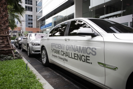 After staying from the night before, we head off fresh early in the morning from our hotel at Novotel Ploenchit, Bangkok. Teams of three journalists get a car each to share over the 700km. We were designated the first car in the convoy.