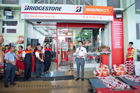 Bridgestone considers Singapore's first B-Select tyre service outlet a model for other Asian countries, as their Kaki Bukit outlet is specially designed to suit the small size tyre shops typically found throughout the Asian region. This design will be utilized in other countries that have small shop spaces.
