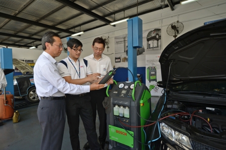 “With the latest development in car ownership, we understand that Singaporean drivers are seeking to maintain their cars for as long as possible. Bosch offers advanced competencies in diagnostics to improve the accuracy in identifying faults within a vehicle, thus enabling technicians to make more well-informed repair work,” said Neo Chee Cheong, Regional Director of Workshop Concepts for Bosch in Asia Pacific. “With Bosch Car Service capable of serving the vast majority of car makes and models, we are confident that motorists will appreciate the availability of quality automotive maintenance and repair solutions coupled with the accessibility of Caltex service stations.”