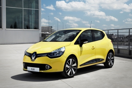 Renault Group owes this performance to the recent rejuvenation of its model ranges, notably including five models that return less than 100g of CO2/km (Twingo, New Clio, Captur, MÃ©gane and Dacia Sandero). Indeed, in the small five-seater diesel car sector, New Clio Energy dCi 90 ecoÂ² is the class leader with 83g of CO2/km. Overall, the New Renault Clio range emits 18.5g of CO2/km less than the model’s previous generation.
