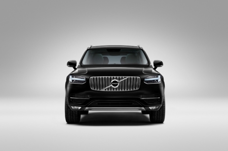 Symbolising this historic day in Volvo’s 87 year history, the new XC90 will be the first of its cars to carry the company’s new more prominent iron mark, which has the iconic arrow elegantly aligned with the diagonal slash across the grille. Together with the T-shaped “Thor’s Hammer” DRL lights, the iron mark introduces an entirely new, distinctive and confident face for Volvo’s forthcoming generation of cars.