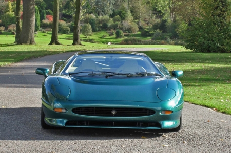 The car has now covered just less than 6,000 miles (9,656 km) and is supported by MoT (UK's Ministry of Transport) certificates dating back to 2002. ‘JAZ 220’ has recently had expert work completed by probably the UK’s leading authority on XJ220s, renowned specialists Don Law Racing of Staffordshire. This car has had little use over recent years, which is clear to see from its amazing condition.