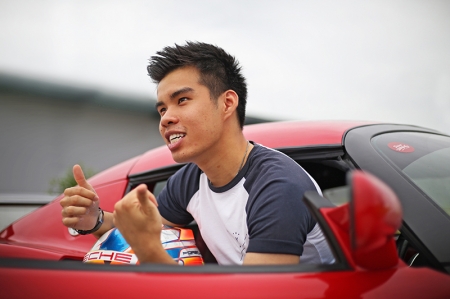 It wasn’t until two years later that the name “Andrew Tang” would become prominent. This was when he became champion of the 2014 Toyota Racing Series in New Zealand, becoming the first non-Kiwi ever to do so. Sadly, his rapid rise up the ranks was curtailed by National Service, but he’s since bounced back from that setback, having been picked up by the Porsche China Junior Team in the Porsche Carrera Cup Asia, where he’s currently lying 3rd in the Championship, with two race wins under his belt. We caught up with him recently to try and dig deeper and find the driving force behind Singapore’s latest driving prodigy.
