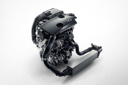 Nissan’s chief powertrain engineer, Shinichi Kiga, says Infiniti’s VC-T engine is expected to deliver a (combined) fuel economy that is 27 percent better than the brand’s current 3.7-liter V6 power plant. Power output for the VC-T is rated at 268 bhp and 390 Nm of torque.