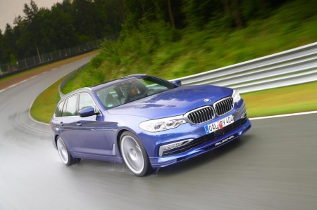 Introduced to the UK with a price tag of GBP91,000 (SGD164,000) for the Touring and GBP89,000 (SGD160,000) for the Sedan, both models are the result of thousands of hours of development at Alpina’s R&D centre and on road tests from Death Valley to the Arctic Circle, the new B5Â Bi-Turbo provides a combination of comfort, performance and driving pleasure that the manufacturer believes is unrivalled by any other production saloon or estate.