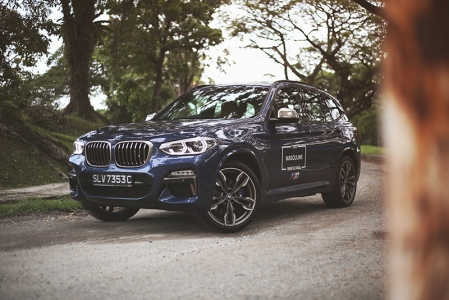But to me, this ‘middle-class’ fast SUV is already hot enough. For starters, it features a tuned B58 unit, a turbocharged 3.0 liter inline-six engine already found in the M240i. It’s an open rumour that the eventual king-of-the-hill X3 M (if it does go into production) will have an enhanced version of this power-plant.