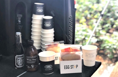 Office workers will be treated to a mix of cold brews and hot coffee by Strangers’ Reunion’s award-winning baristas, together with freshly-made turkey bacon and cheese sandwiches by Egg Stop.