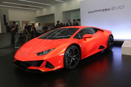 It works based on predictive data and is based on 'feed-forward', rather than feedback. This, Lamborghini claims will result in more precise controls, performance and overall drivability.