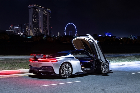 The stunning Pininfarina Battista was here in Singapore for a quick preview in preparation of its arrival in 2020. The full-electric hypercar holds the accolade of being the most powerful road-legal car ever designed and built in Italy.