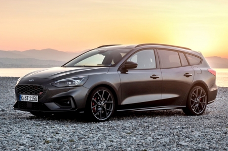 Not likely to breathe Singapore air is Ford's 280 bhp 2.3-litre EcoBoost ST wagon. Similar to Volkswagen's Golf R Variant, this is a go-fast estate for dads who need more space. The new Focus has opted for a more 
