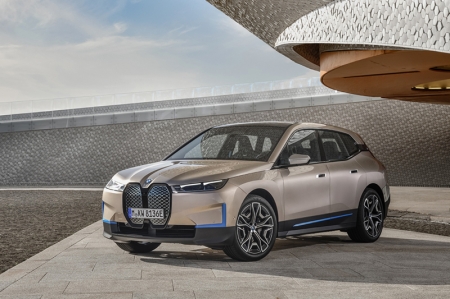 As we approach one of the most impactful evolutions of the automotive landscape, where electric cars will slowly-but-surely be a mainstay, BMW has made its mark with the all-new, all-electric iX SAV.