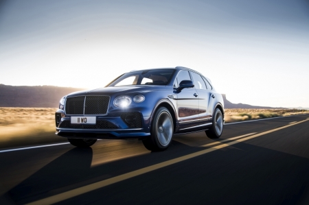 The Bentayga Speed gets several exterior styling cues to hint at its performance credentials, including dark-tinted grilles, headlights, taillights and wheels. More obvious tell-tale signs of the 626 bhp that lurk beneath the bonnet are the body-coloured side skirts, larger rear spoiler, and large oval tailpipes.