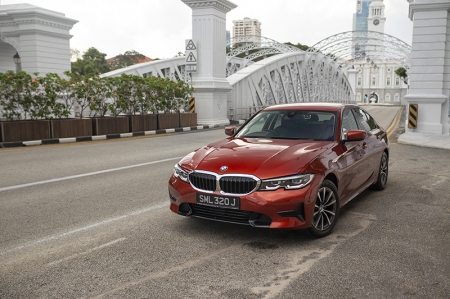 The 3 Series has long been a stalwart of the fiercely competitive compact executive sedan segment; with Singapore’s vehicle tax structure generating consistently healthy sales for its entry level models. Buyers are happy with a premium badge on the nose, for just a slight premium over alternative Asian makes.