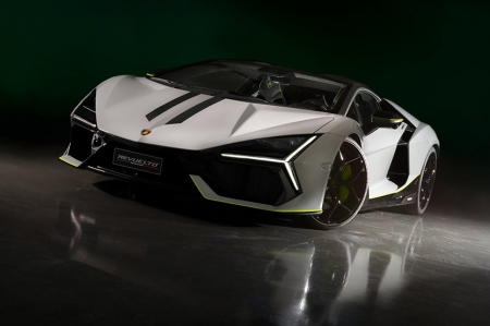 Lamborghini has pulled out all the stops for the inaugural edition of its Lamborghini Arena event, unveiling an exclusive Revuelto crafted by the brand's Ad Personam customisation program. 

This bespoke beauty was revealed during the weekend of Lamborghini Arena, a monumental event in the brand's history, held at the iconic Imola Circuit.
